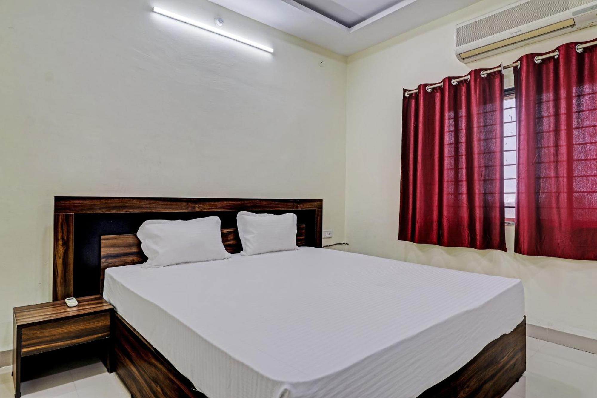 Super Hotel O Midway Treat Dhar Exterior photo